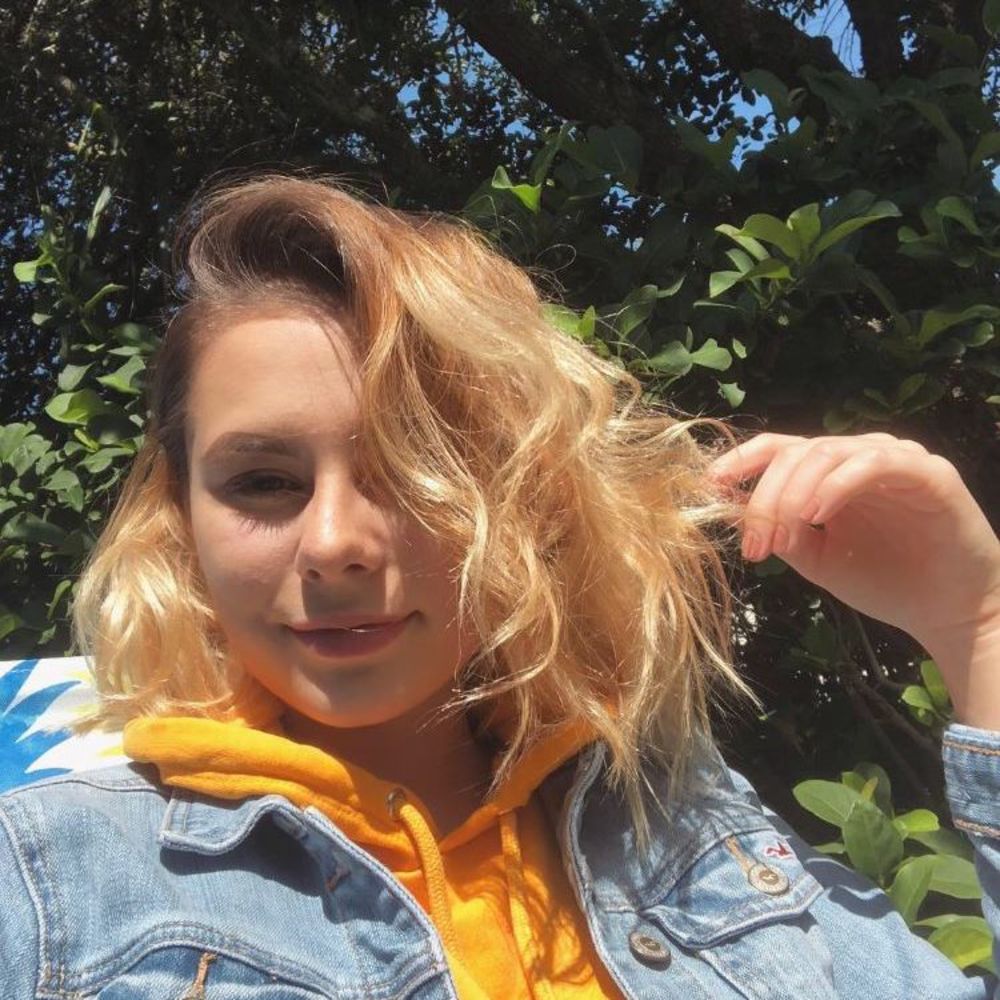 Meet your Posher, Katelynn